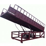 導(dǎo)軌式升降平臺(tái)